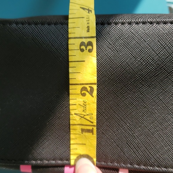 Victoria's Secret Miami cosmetic bag - Picture 7 of 7